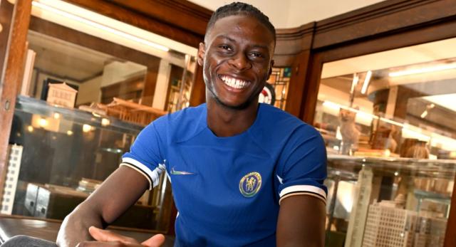 竞技宝中国官网-切尔西宣布乌戈舒库加盟 双方签下“7+1”合同