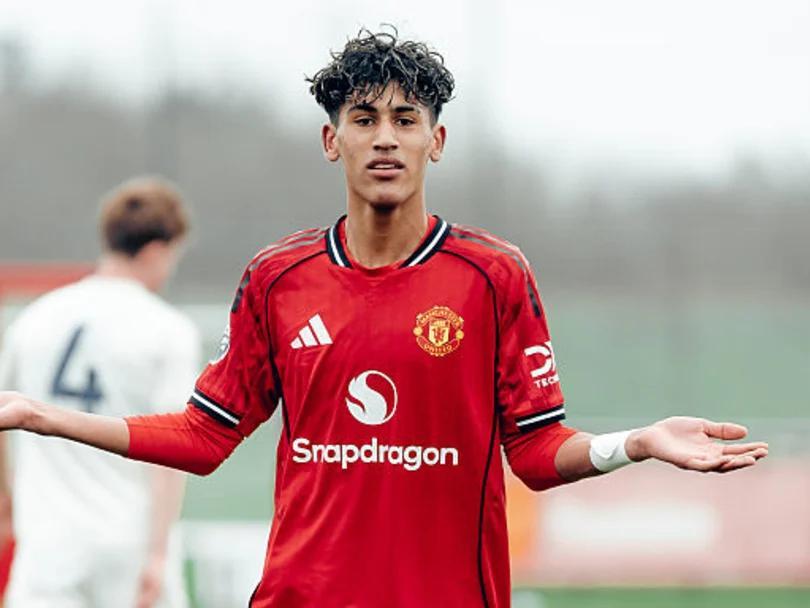 竞技宝中国官网-15岁的他，立志要改变曼联历史