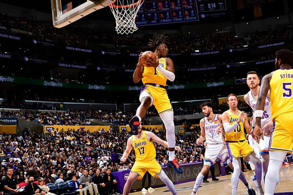 竞技宝入口-个人能力相当不错！湖人侧翼新秀身上还有不小的潜力可以挖掘？